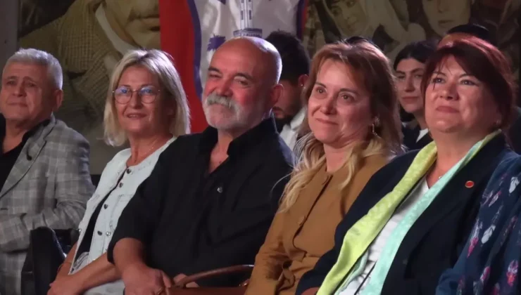 İzmir’de ‘Nasipse Adayız’ Gösterimi Büyüledi