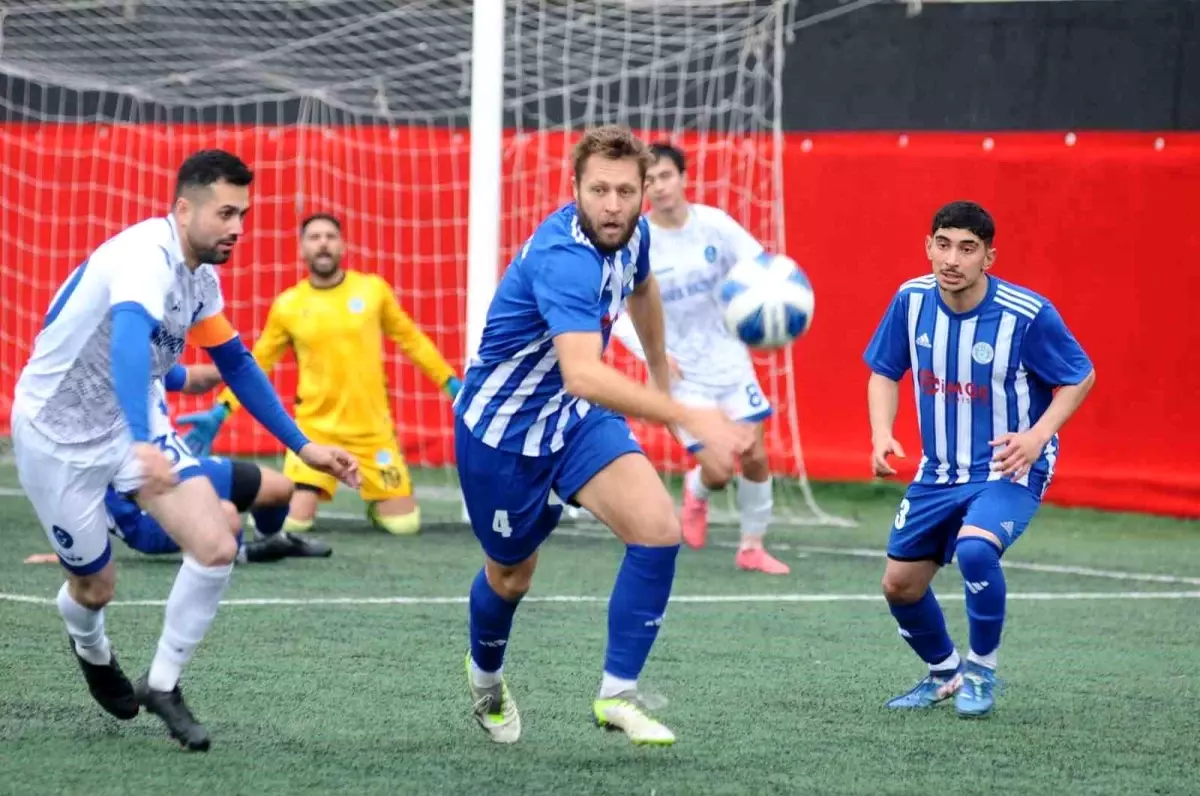 Aliağa Helvacı Spor Zirveyi Zorluyor: 3-2 Galip!