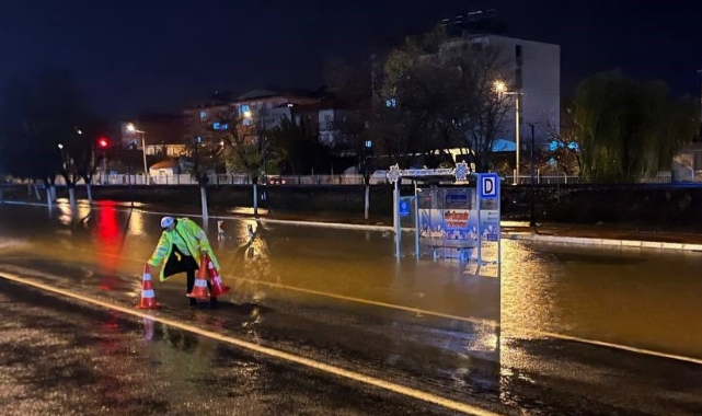 Aydın’da Yağışlar Trafiği Felç Etti!