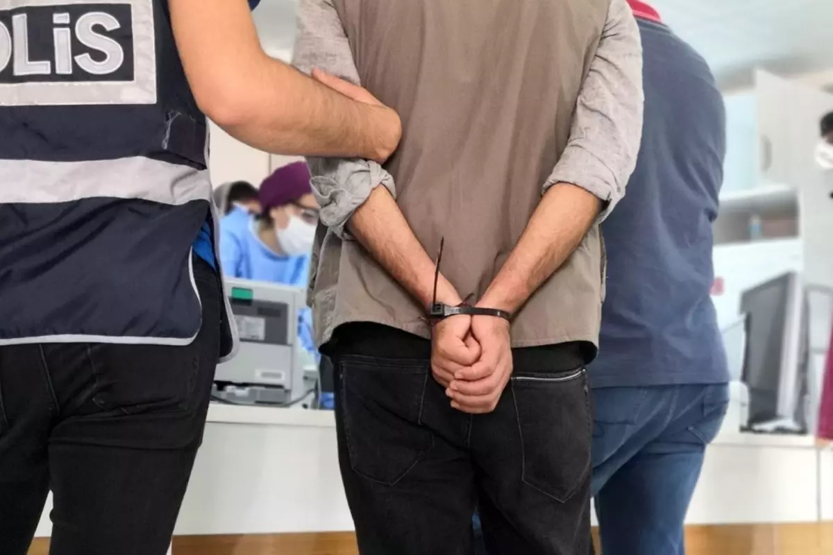 İzmir’de Künefe Zincirine FETÖ Operasyonu!