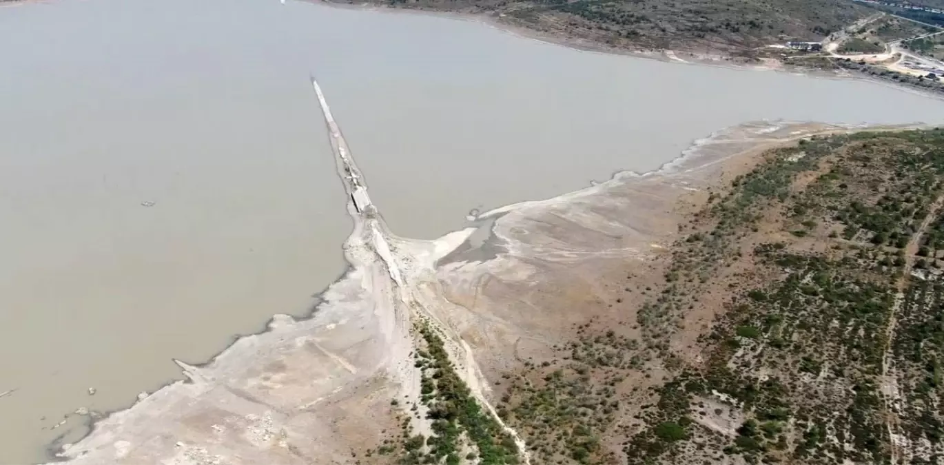 Çeşme’de Su Kesintisi Alarmı: Sadece 10 Günlük Su Kaldı!