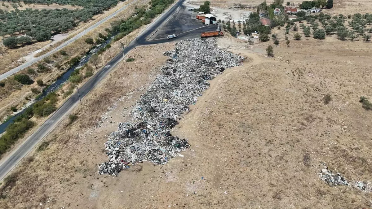 Kemalpaşa’da Çöp Krizi: Sağlık Tehdidi Artıyor!