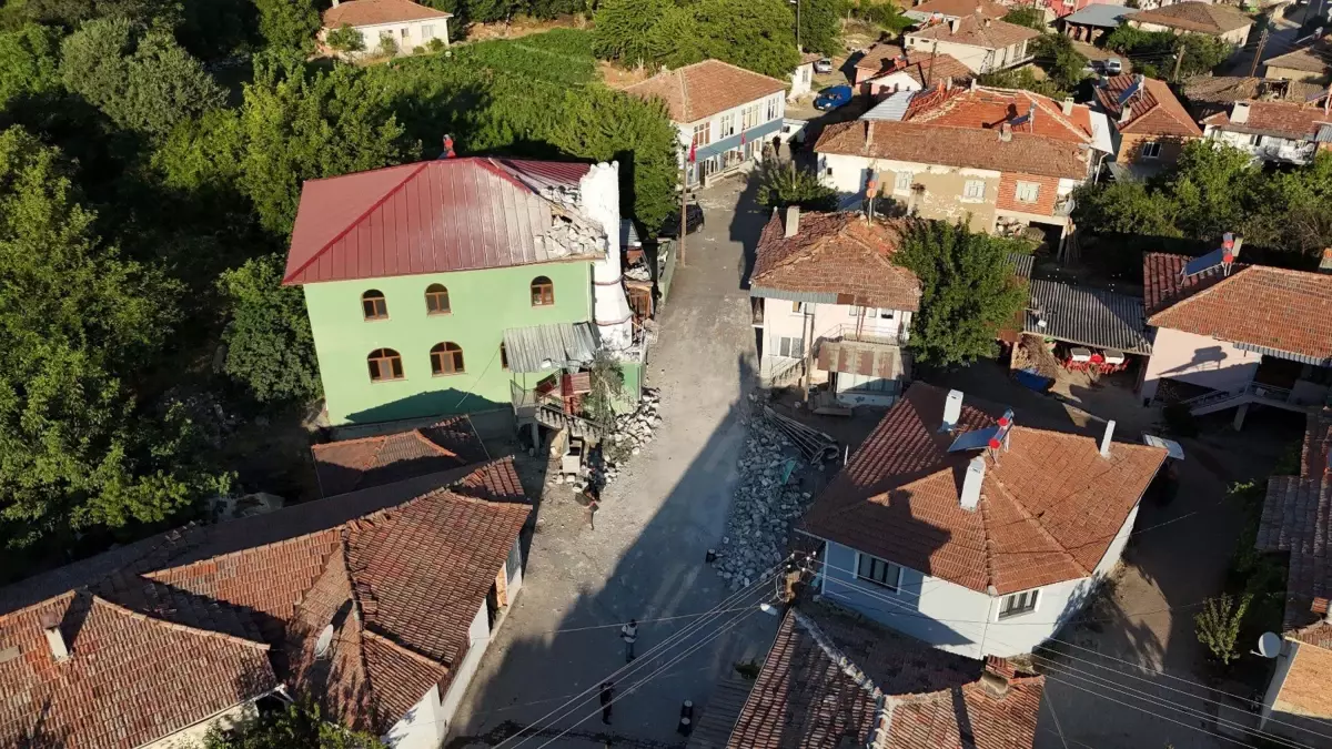 Balıkesir Depremi: Artçılar Hızla Artıyor!