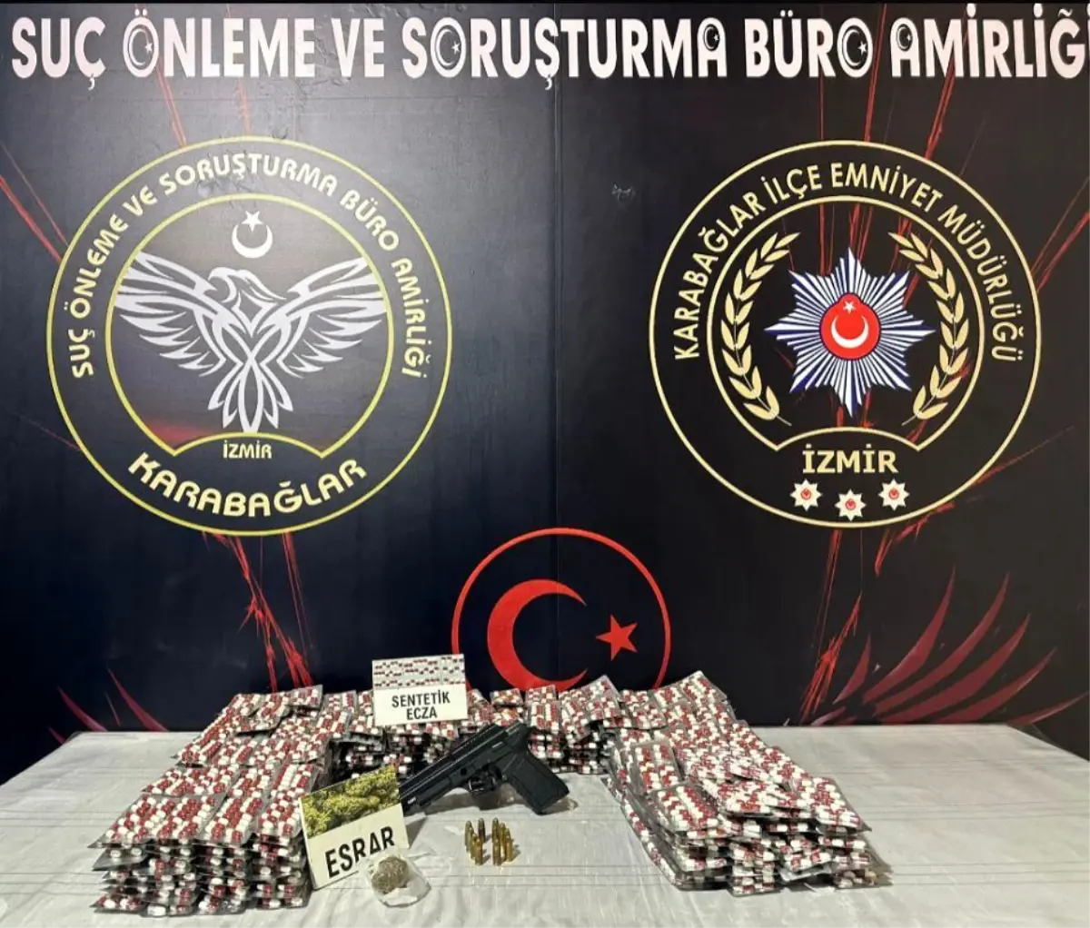 İzmir’de Uyuşturucu Ticareti Operasyonu: 6 Bin Hap!