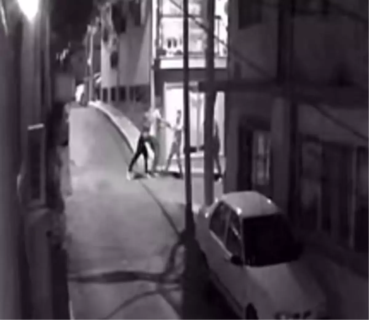 Firari Bıçakçı, İzmir’de İkinci Cinayeti İşledi!