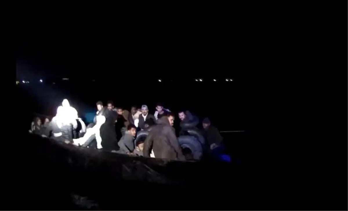 İzmir’de 56 Düzensiz Göçmen Yakalandı!