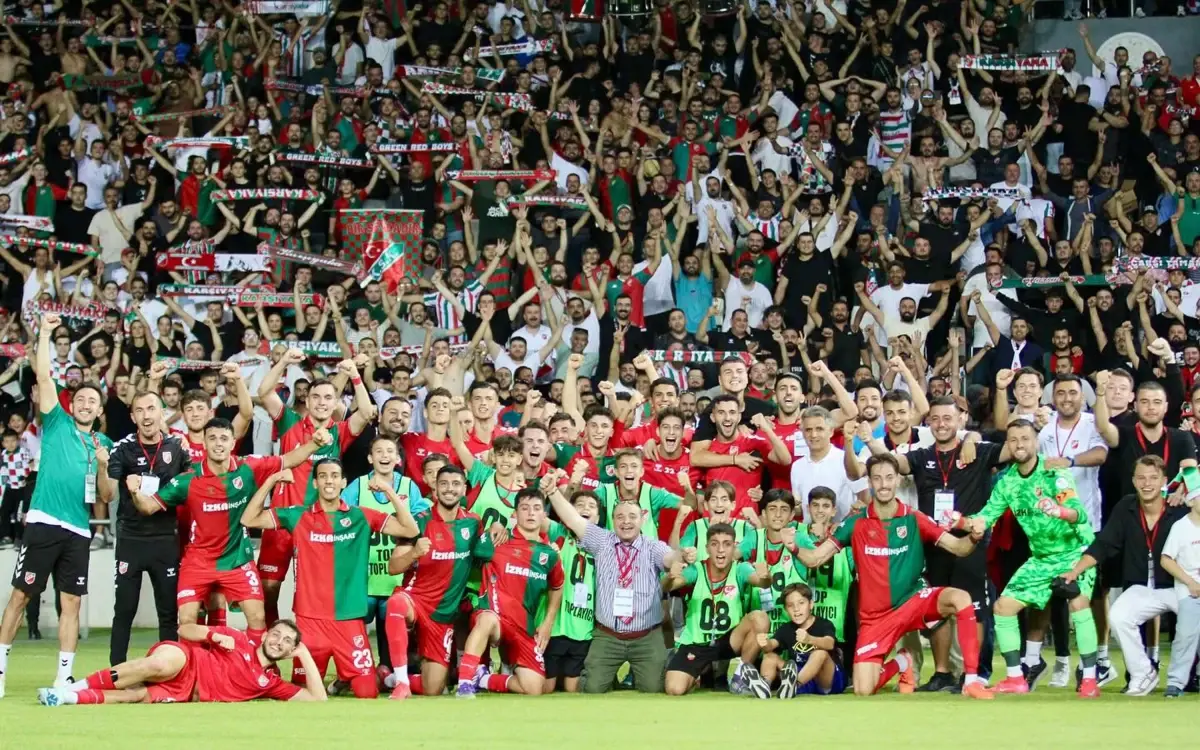 Karşıyaka, Eskişehir Anadolu ile Zirveyi Zorluyor!