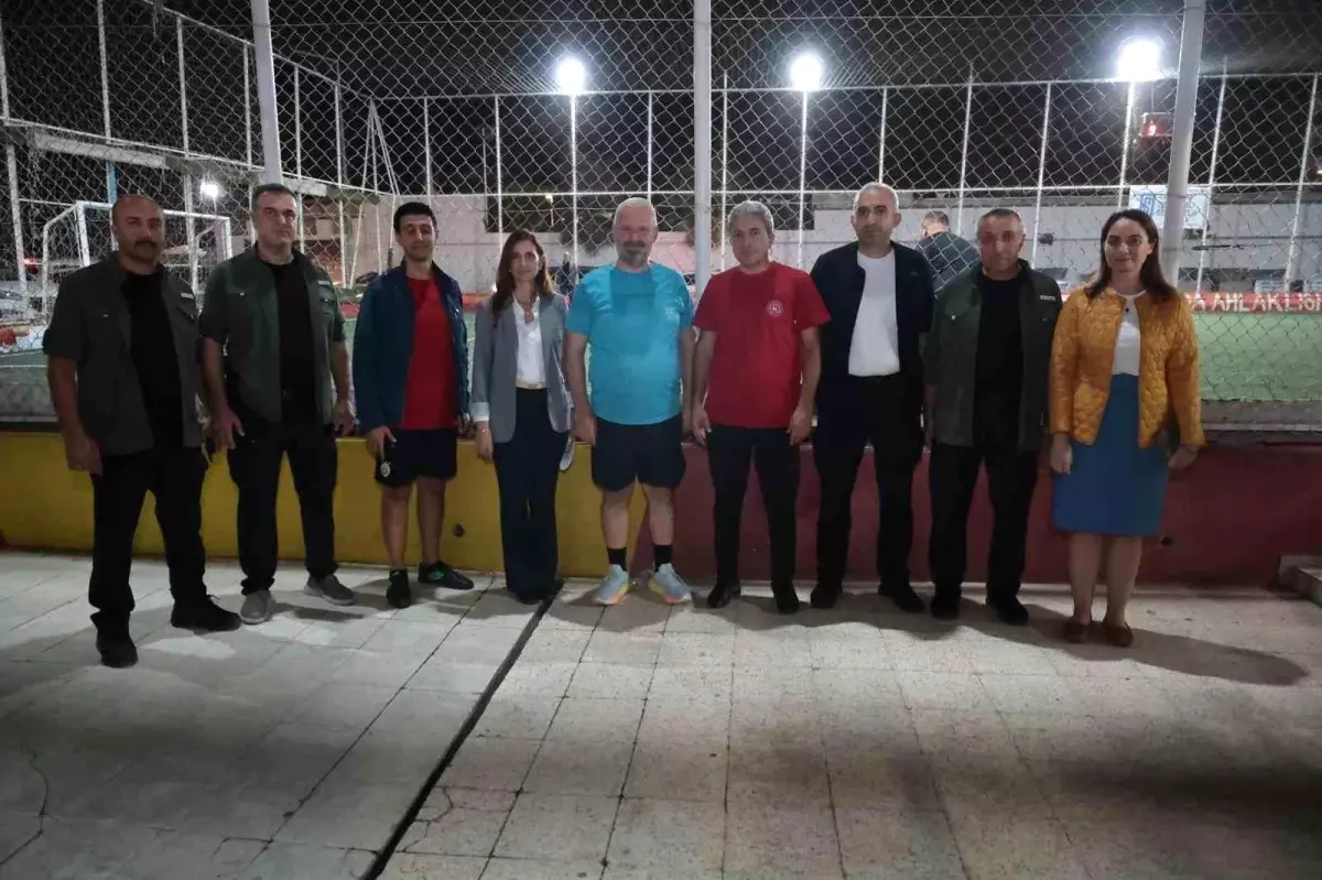 Protokol ve Gençler Futbolda Buluştu!