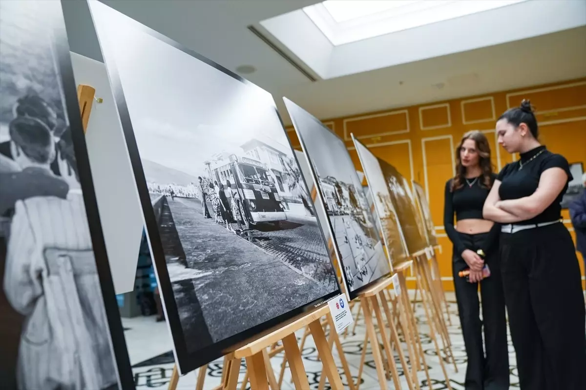 İzmir’in Geçmişi: Nostaljik Fotoğraf Sergisi