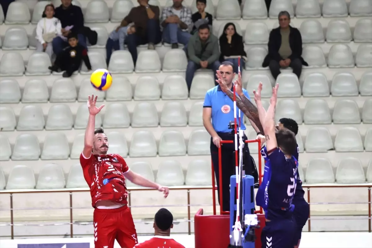 Altekma, Akkuş’u Deplasmanda Eziyor! 3-0