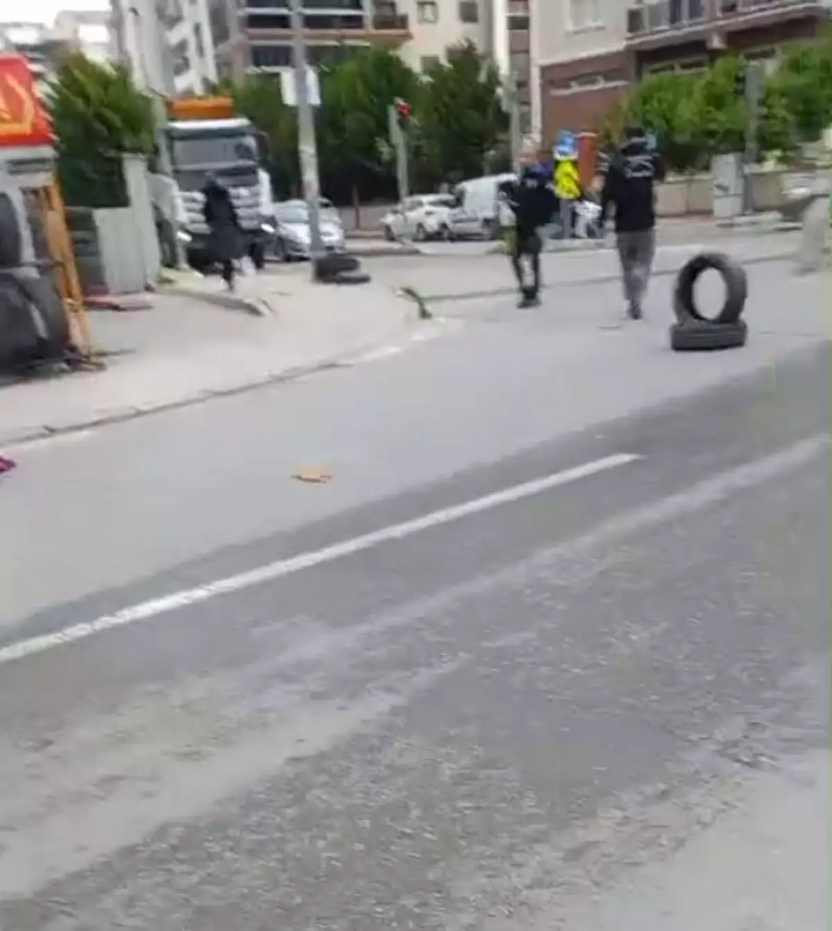 Buca’da Kamyonet Çarpan Küçük Kız Hayatını Kaybetti