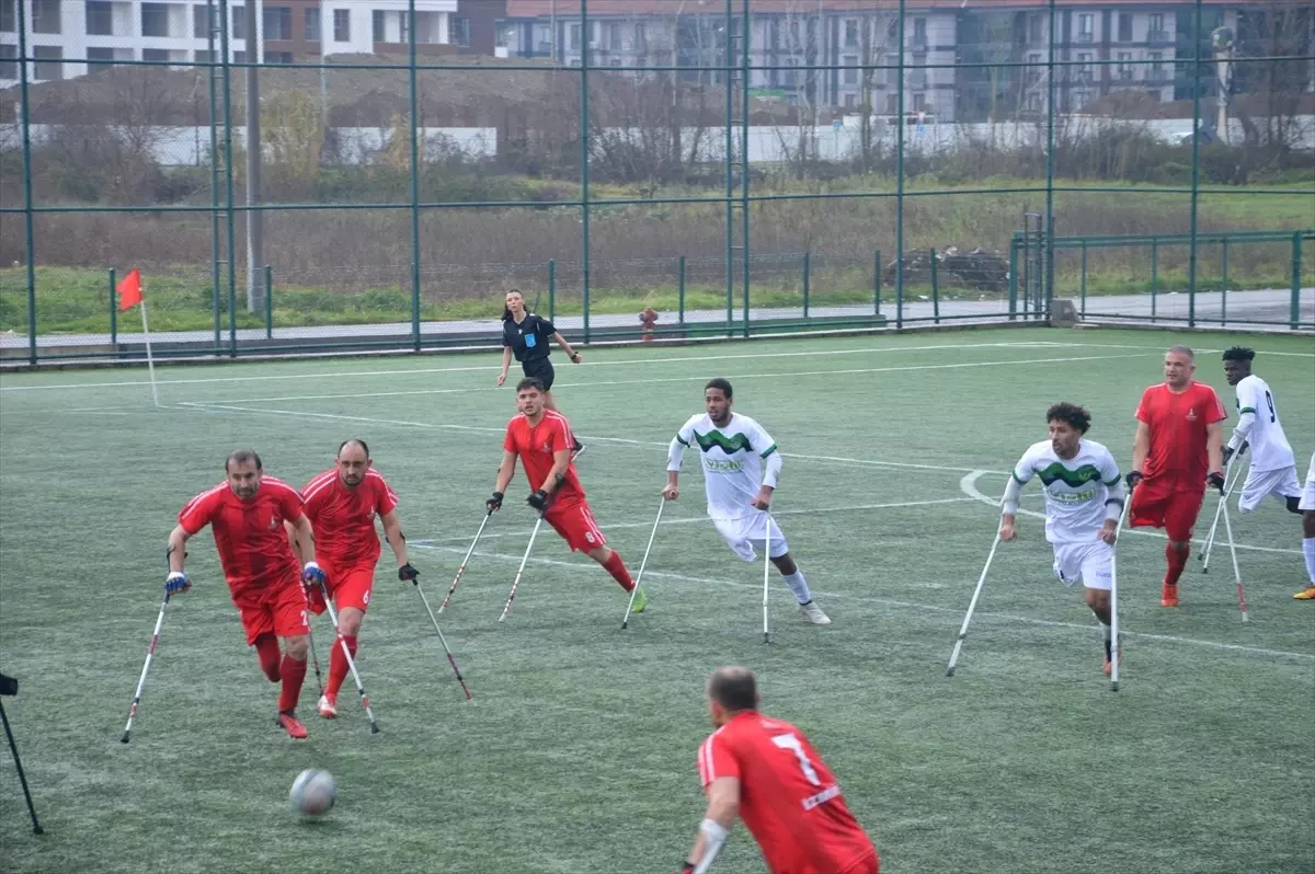 Sakarya, Ampute Futbol’da İzmir’i 3-0 Geçti!