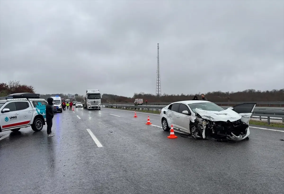 İstanbul-İzmir Otoyolu’nda Zincirleme Kaza!