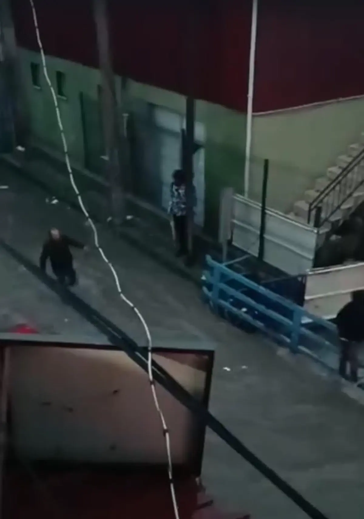 Karabağlar Deresi Taştı: İzmir Zor Anlar Yaşıyor!