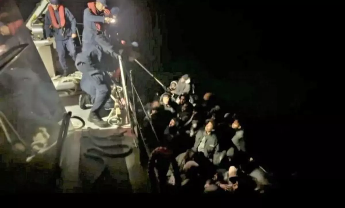 Seferihisar’da 43 Düzensiz Göçmen Yakalandı