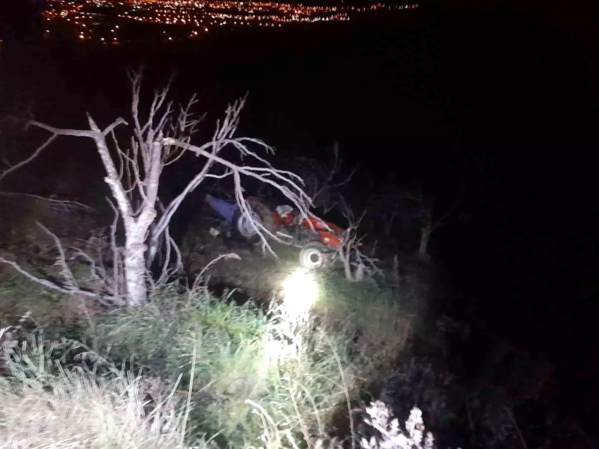 İzmir’de Traktör Devrildi, Sürücü Hayatını Kaybetti