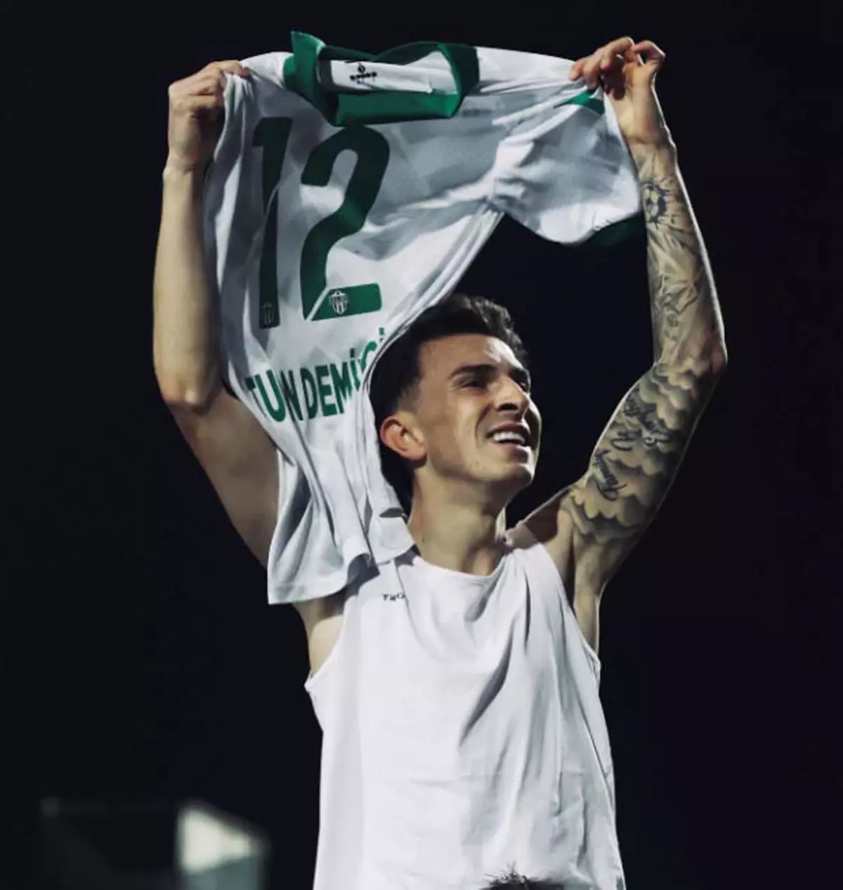 Bornova 1877, Turan’la 3 Puanı Kaptı!