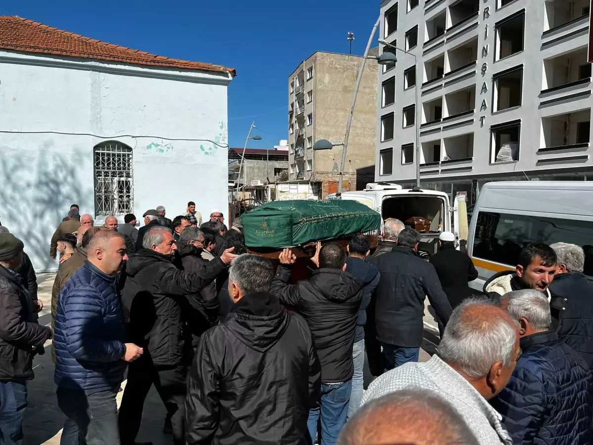 Torbalı’da Feci Kaza: 3 Çocuk Annesi Hayatını Kaybetti
