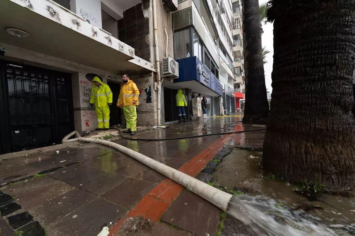 İzmir Ocak Yağışları 88 Yılın Rekorunu Kırdı!