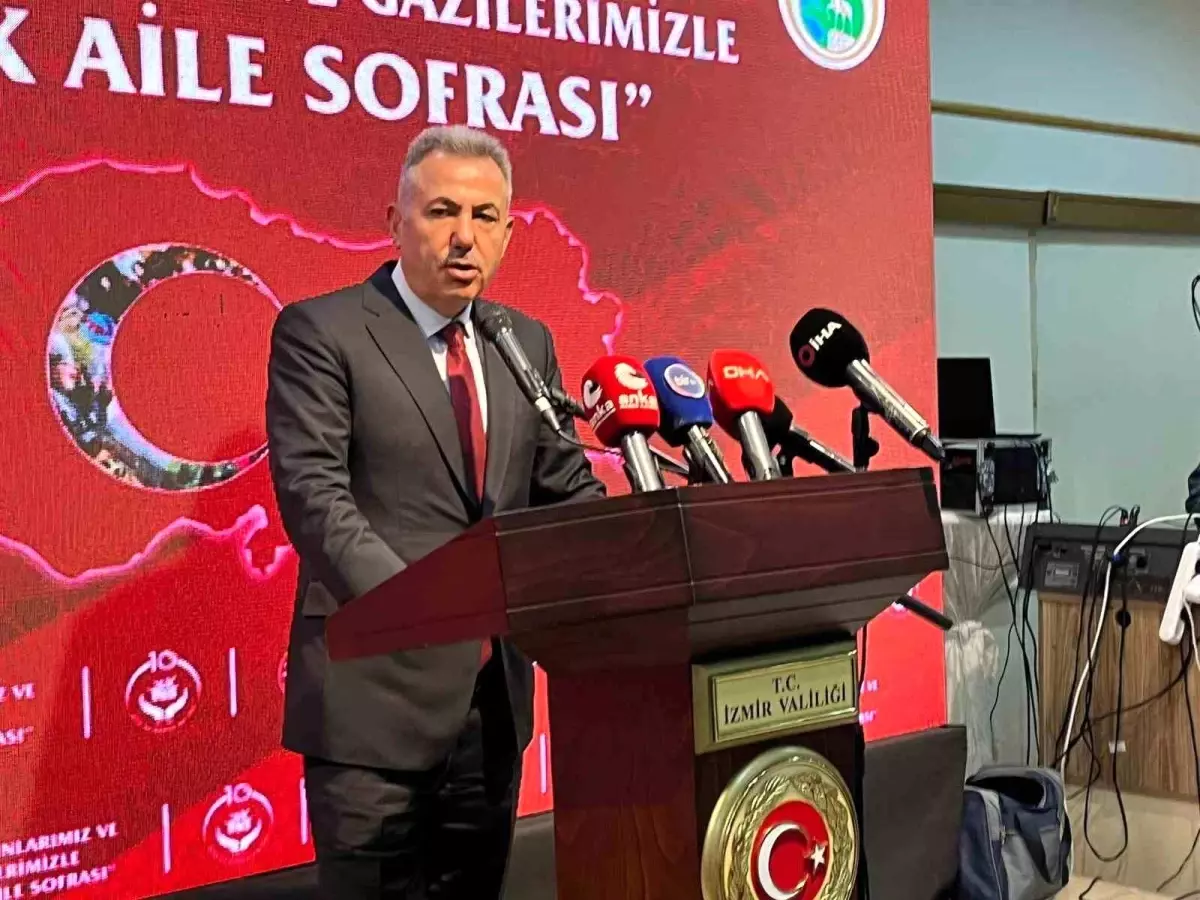İzmir’de Şehit Aileleri İftar Sofrasında Buluştu