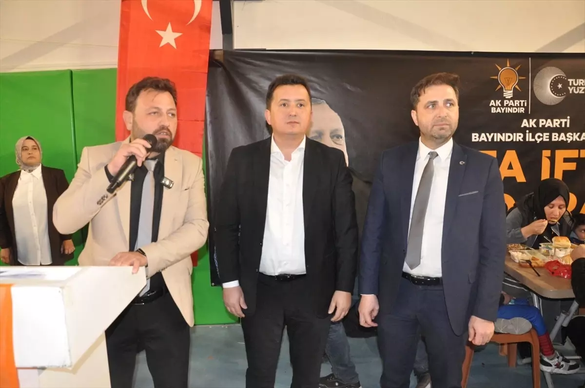 İzmir’de AK Parti’den Birlik ve Beraberlik İftarı