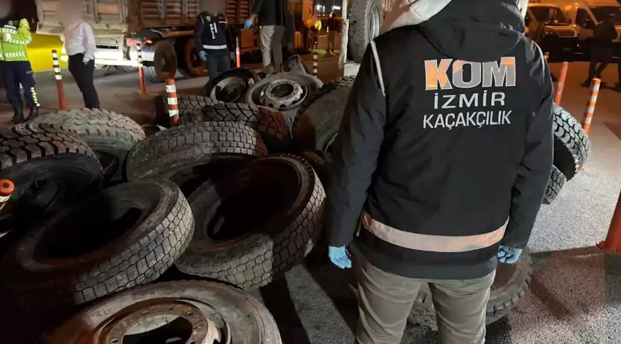 İzmir’de 8 Bin 550 Paket Kaçak Sigara Ele Ge geçti!