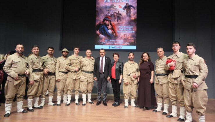 Çanakkale Zaferi 111. Yıldönümü Gösteri ile Kutlandı