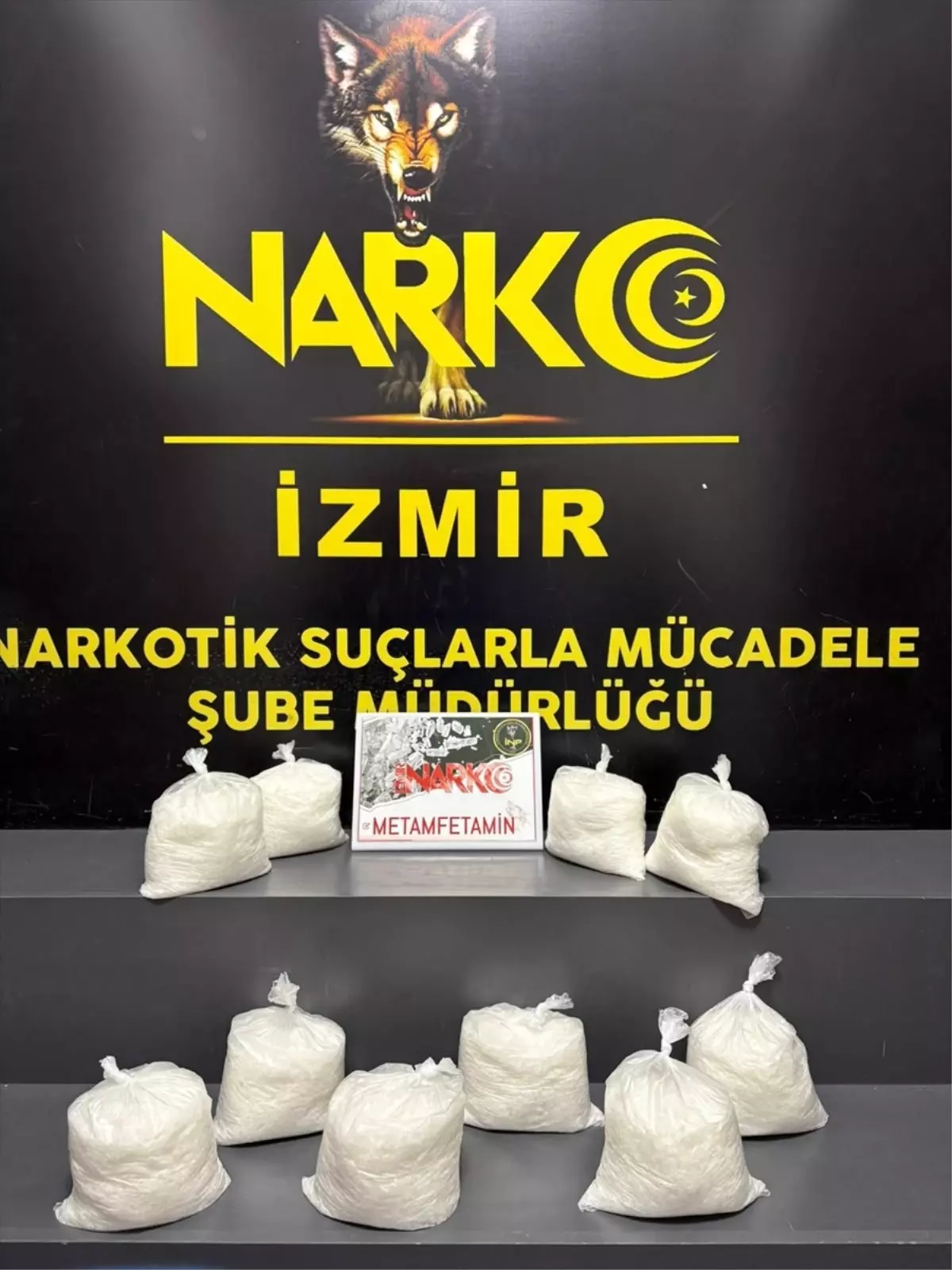 İzmir’de Kargo Paketinde 9 Kilo Uyuşturucu Ele Geçirildi