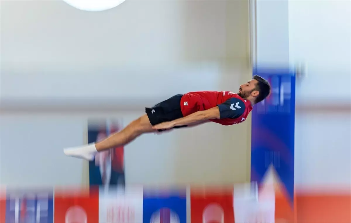 İzmirli Sporcu, Tarihe Geçen Madalyayı Kazandı!