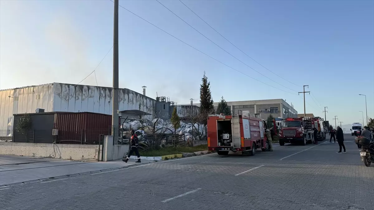 Tire OSB’de Yangın: Ekipler Hızla Müdahale Etti