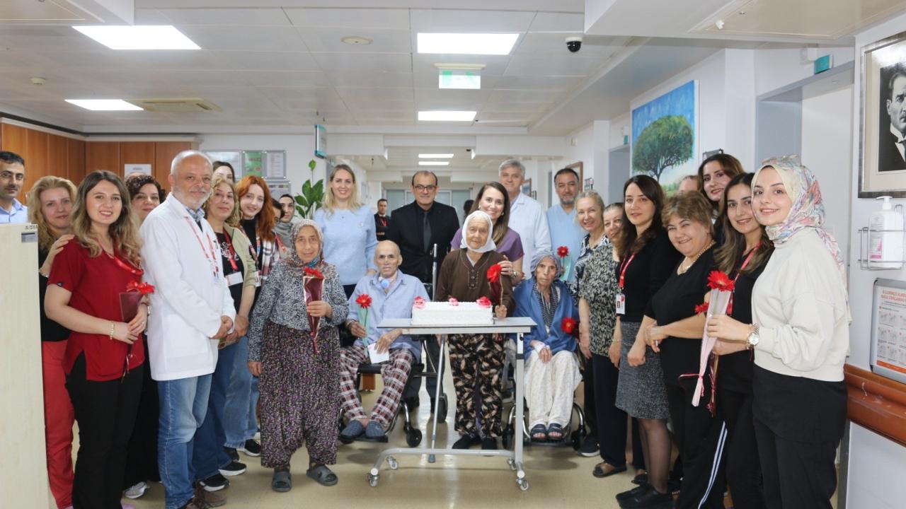Yaşlılar Haftası’nda Palyatif Serviste Moral Dolu Etkinlik