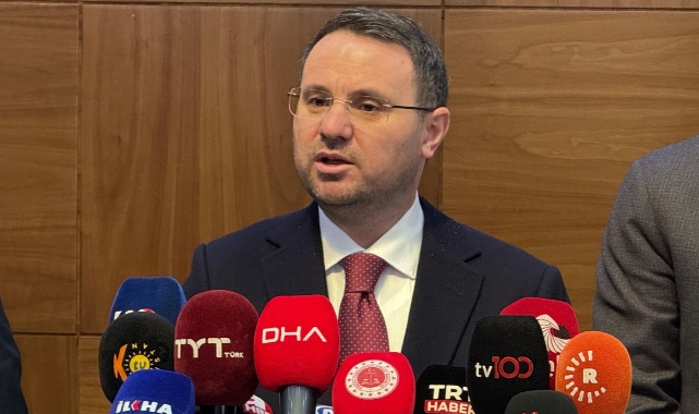 Bakan Gürlek: Gençler Sosyal Medyaya Kanmasın!