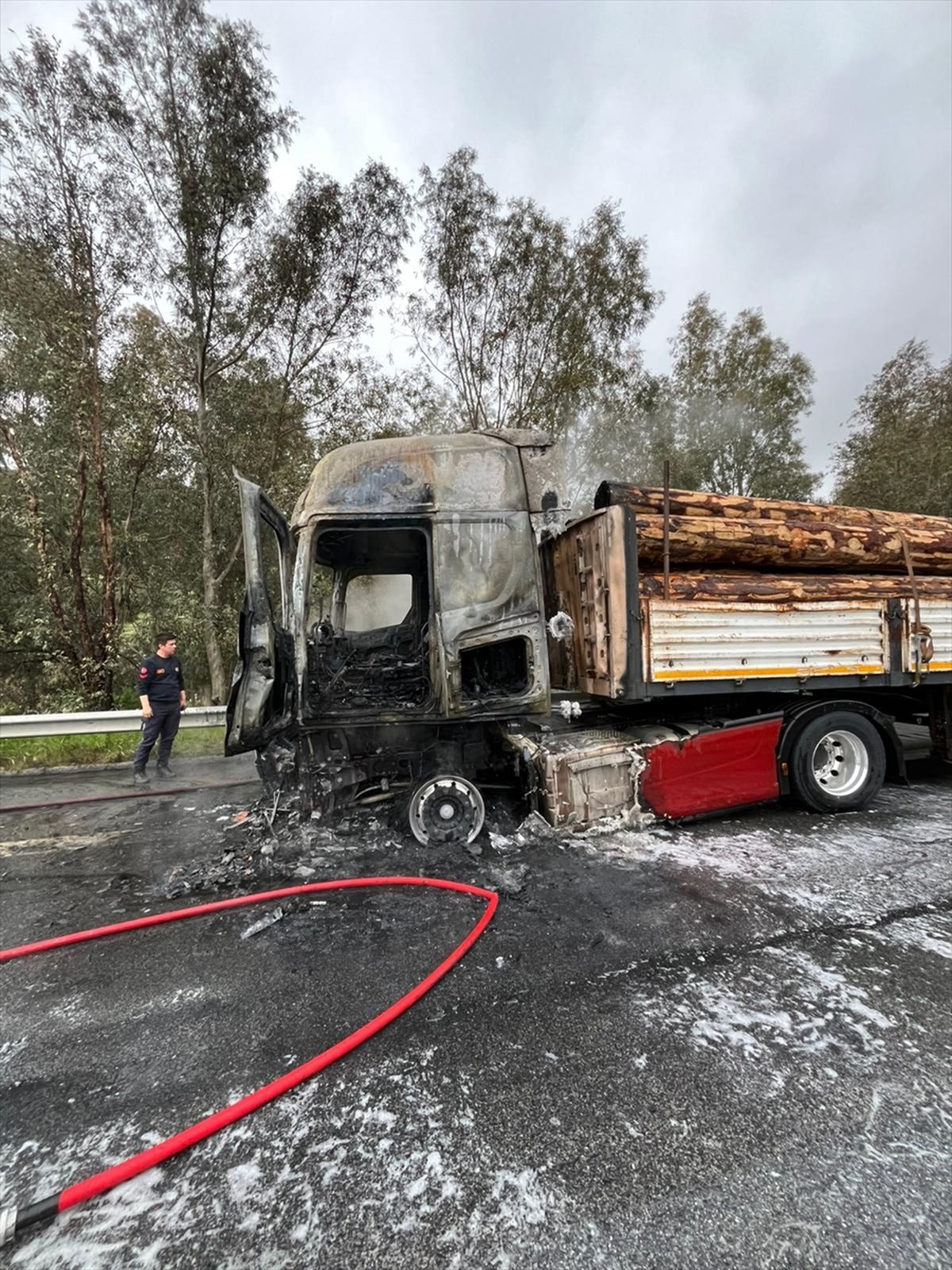 Aydın’da Tır Yangını, İtfaiye Zamanında Müdahale Etti