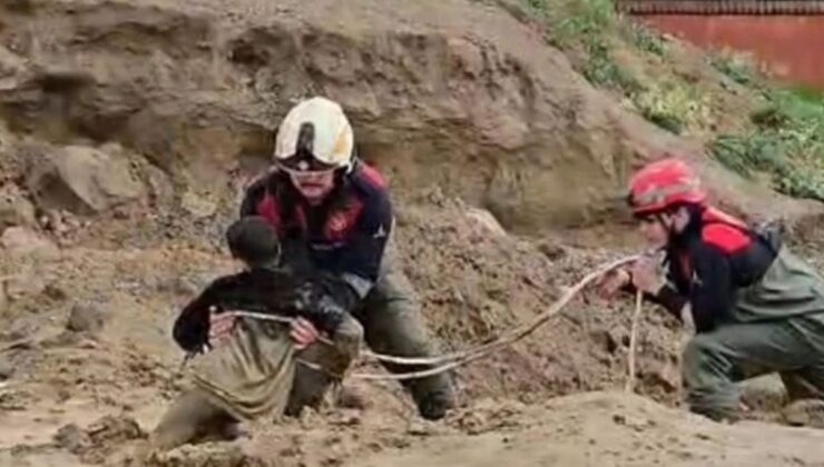 Torbalı’da Çocuklar Çamura Saplanıp Kurtarıldı!