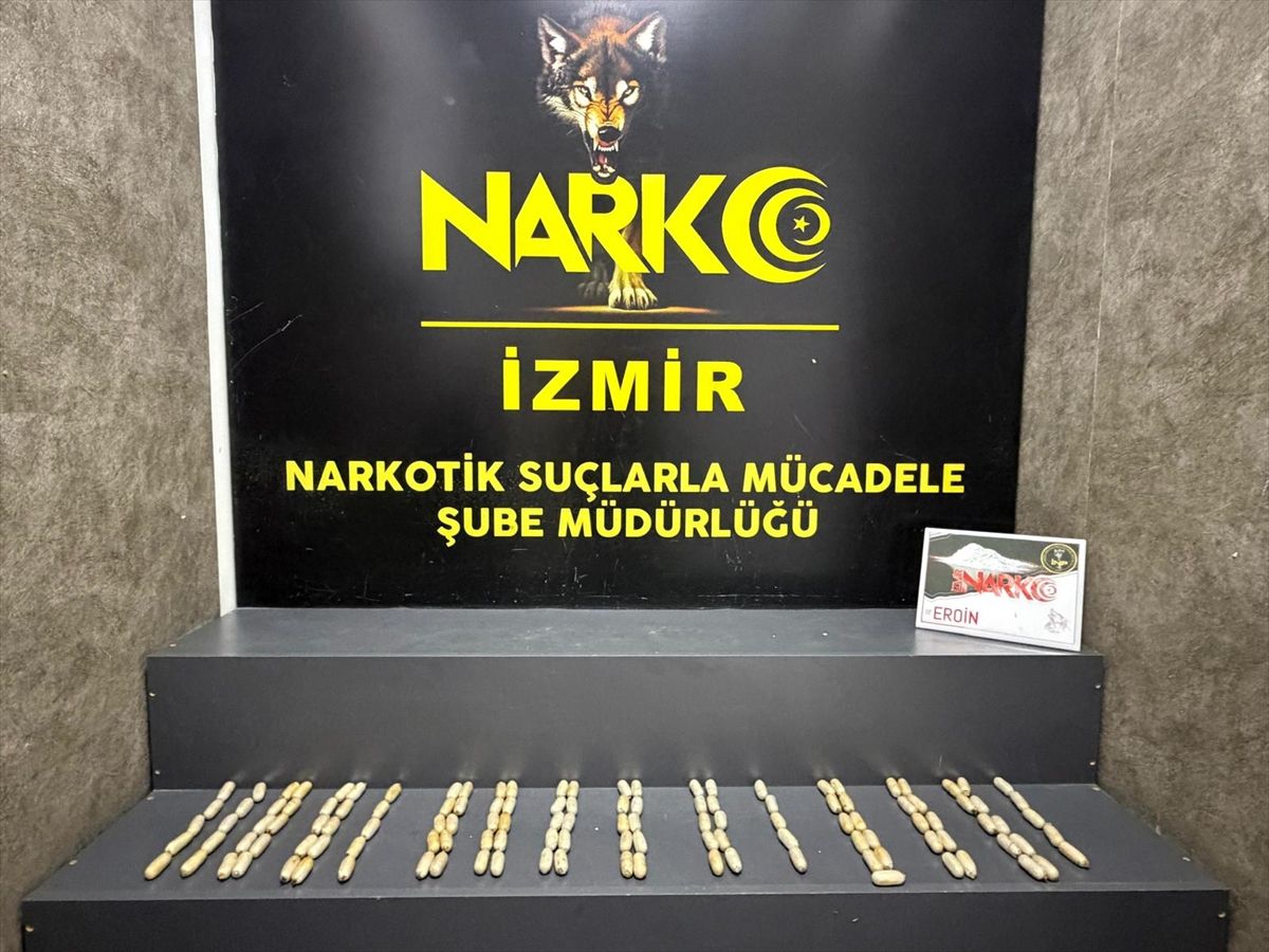İzmir’de Uyuşturucu Kapsülleriyle 2 Tutuklama