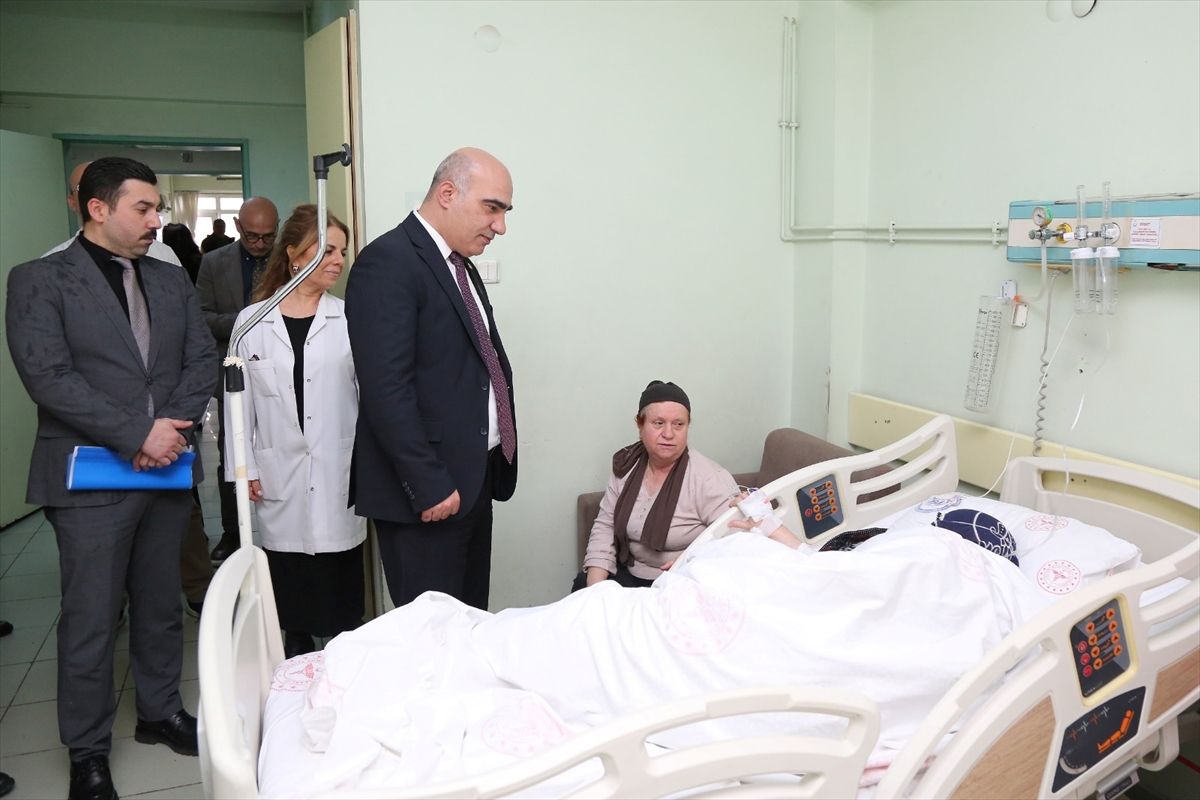 İzmir Sağlık Müdürü’nden Hastane Ziyareti ve Değerlendirme